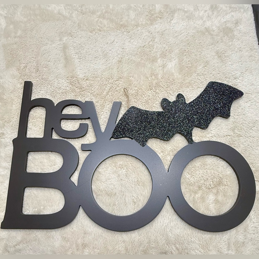 Black 'Hey Boo' Sparkly Batt Halloween Wall Sign
